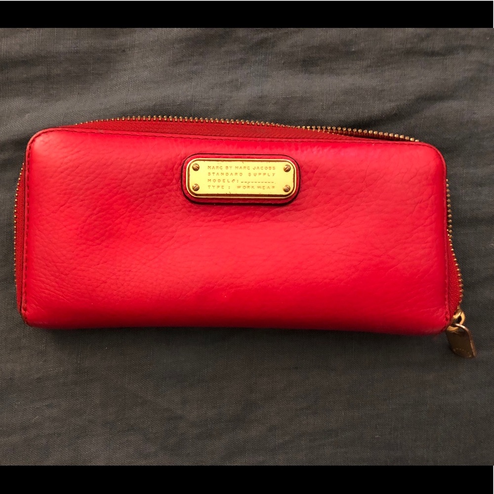 red authentic marc jacobs wallet